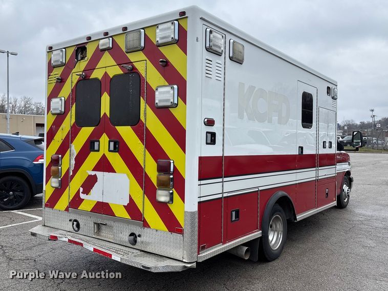 image for item FB3559 2016 Chevrolet Express G4500 ambulance