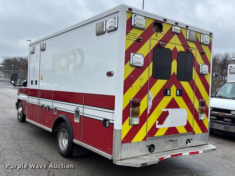 image for item FB3559 2016 Chevrolet Express G4500 ambulance
