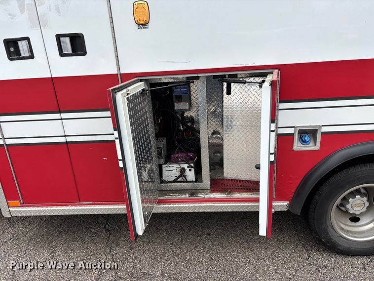 image for item FB3559 2016 Chevrolet Express G4500 ambulance