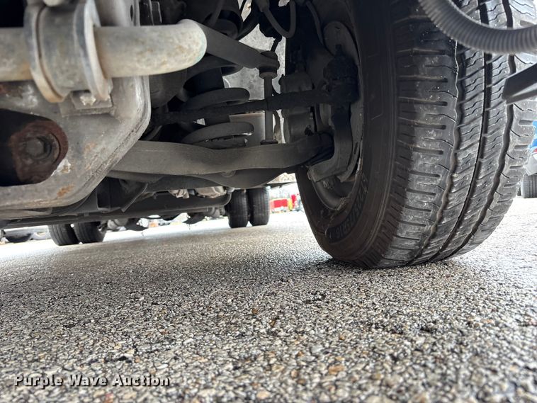 image for item FB3559 2016 Chevrolet Express G4500 ambulance