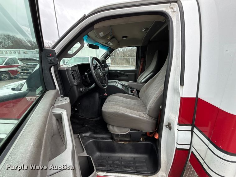 image for item FB3559 2016 Chevrolet Express G4500 ambulance