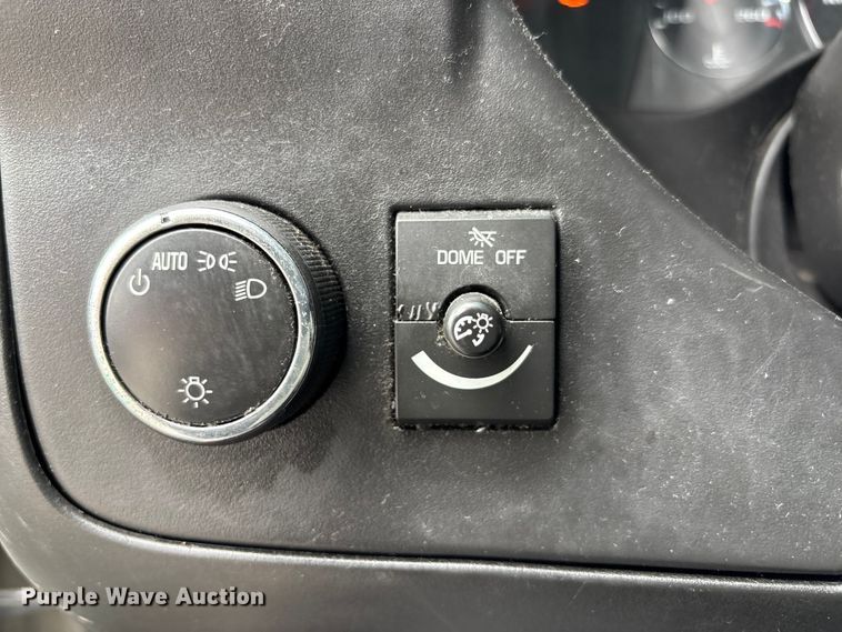 image for item FB3559 2016 Chevrolet Express G4500 ambulance