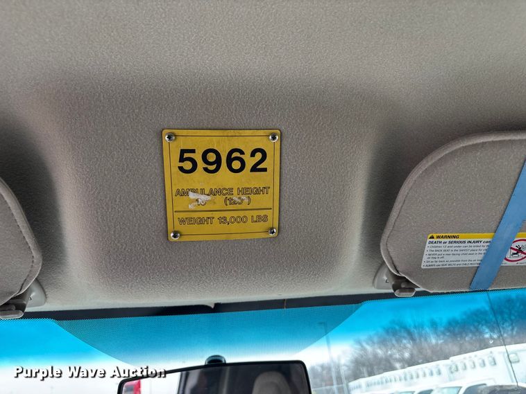 image for item FB3559 2016 Chevrolet Express G4500 ambulance