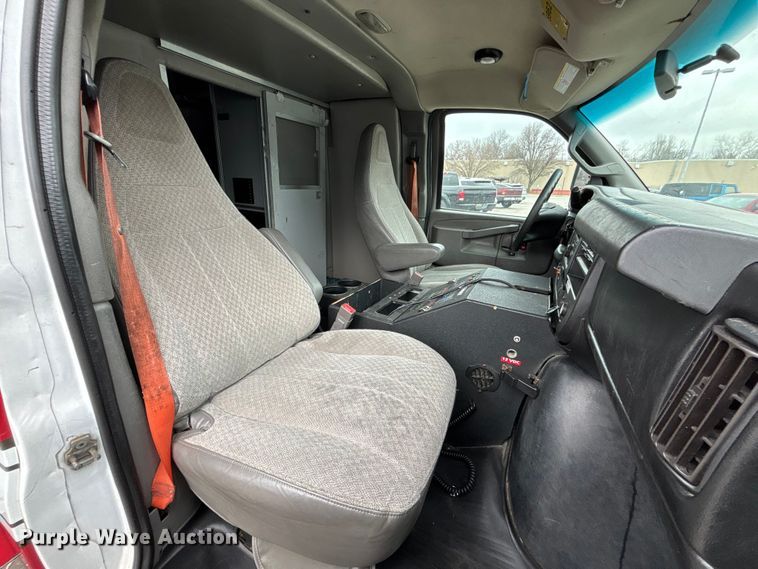 image for item FB3559 2016 Chevrolet Express G4500 ambulance