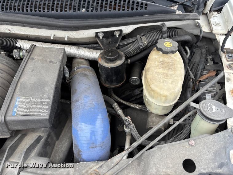 image for item FB3559 2016 Chevrolet Express G4500 ambulance