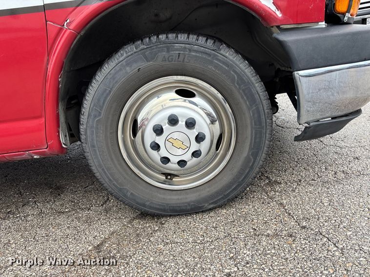 image for item FB3559 2016 Chevrolet Express G4500 ambulance