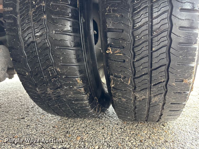 image for item FB3559 2016 Chevrolet Express G4500 ambulance