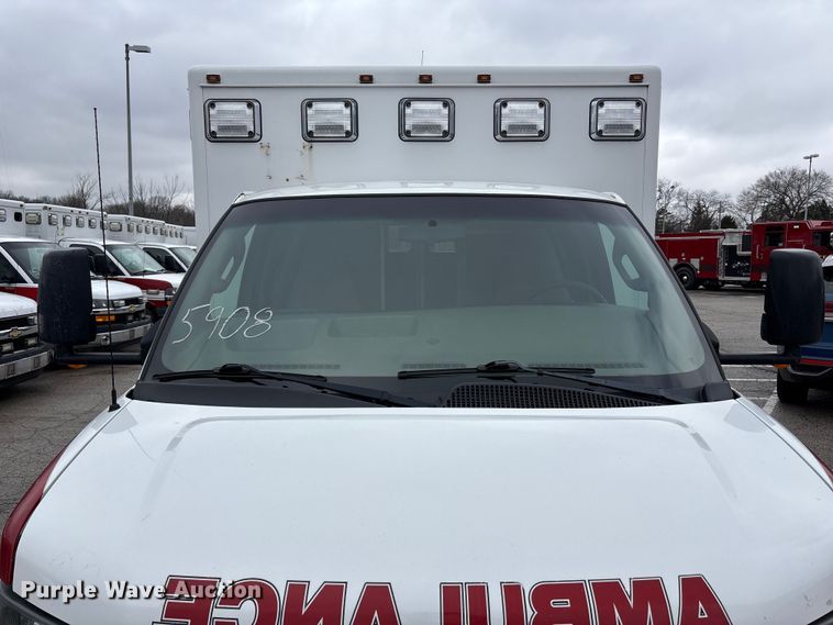 image for item FB3560 2016 Chevrolet Express G4500 ambulance