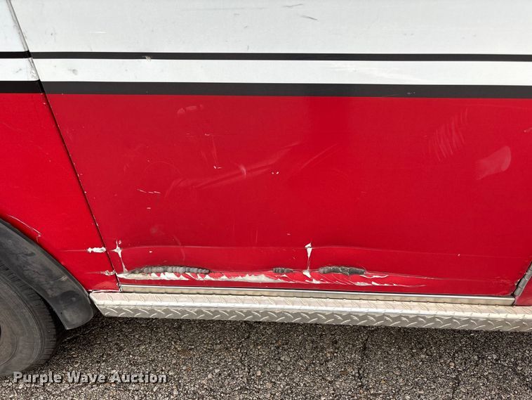 image for item FB3560 2016 Chevrolet Express G4500 ambulance