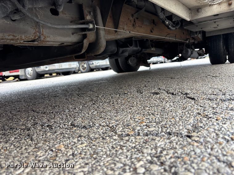 image for item FB3560 2016 Chevrolet Express G4500 ambulance