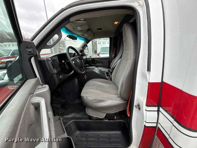 image for item FB3560 2016 Chevrolet Express G4500 ambulance