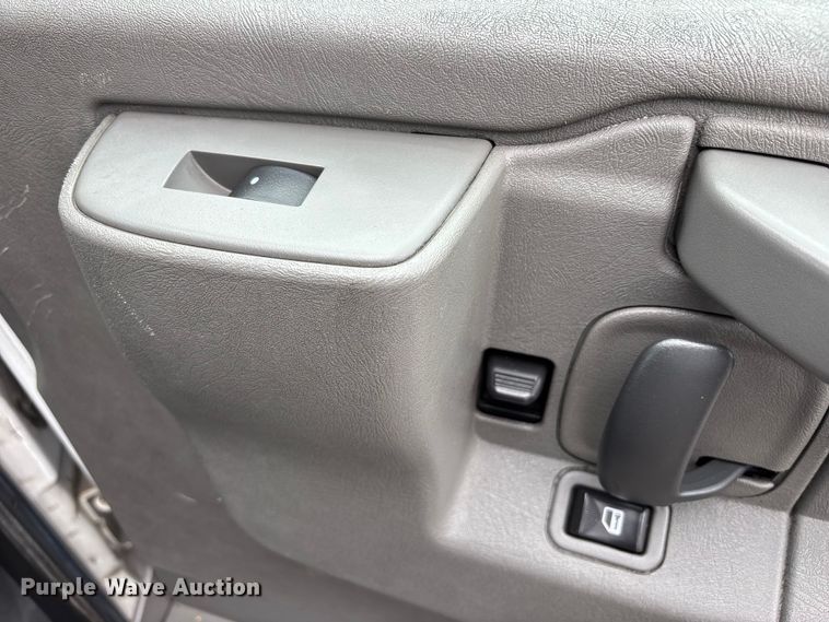 image for item FB3560 2016 Chevrolet Express G4500 ambulance