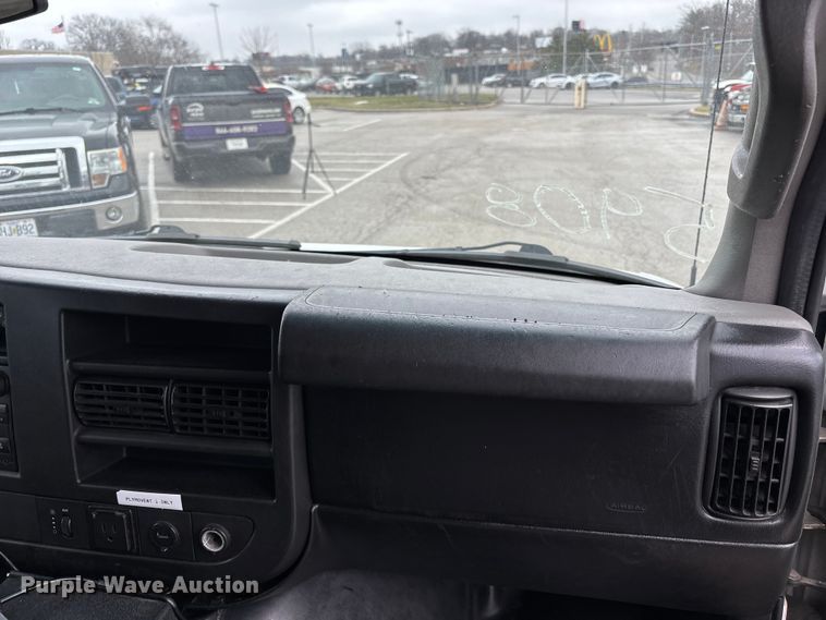 image for item FB3560 2016 Chevrolet Express G4500 ambulance