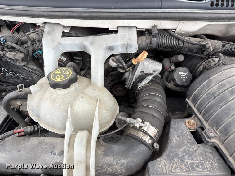 image for item FB3560 2016 Chevrolet Express G4500 ambulance