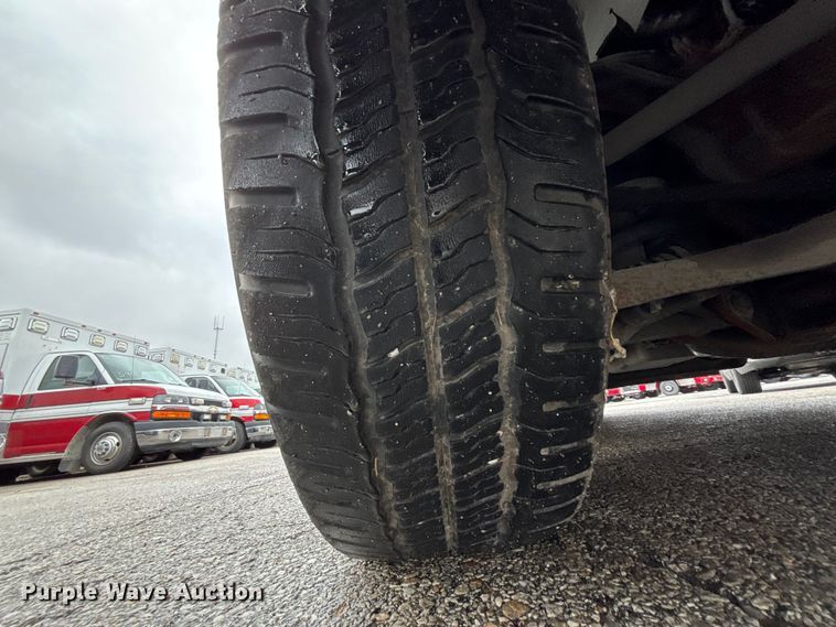 image for item FB3560 2016 Chevrolet Express G4500 ambulance