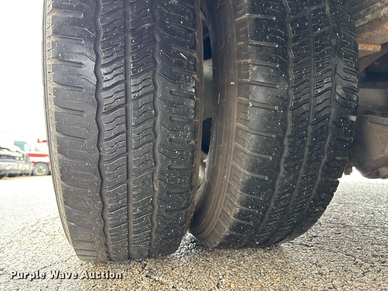 image for item FB3560 2016 Chevrolet Express G4500 ambulance