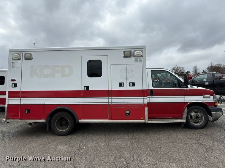 image for item FB3561 2016 Chevrolet Express G4500 ambulance