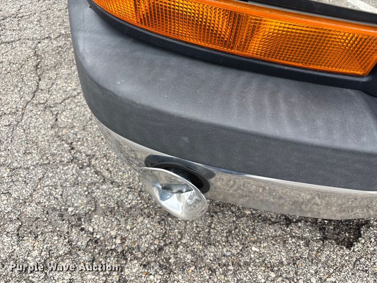 image for item FB3561 2016 Chevrolet Express G4500 ambulance