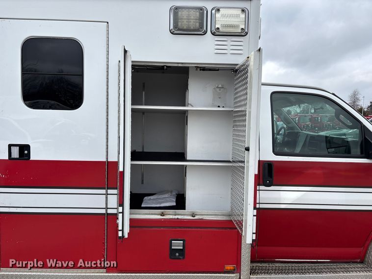 image for item FB3561 2016 Chevrolet Express G4500 ambulance