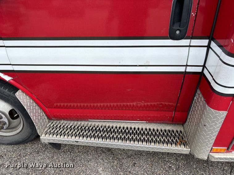 image for item FB3561 2016 Chevrolet Express G4500 ambulance