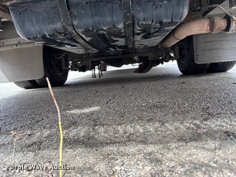 image for item FB3561 2016 Chevrolet Express G4500 ambulance