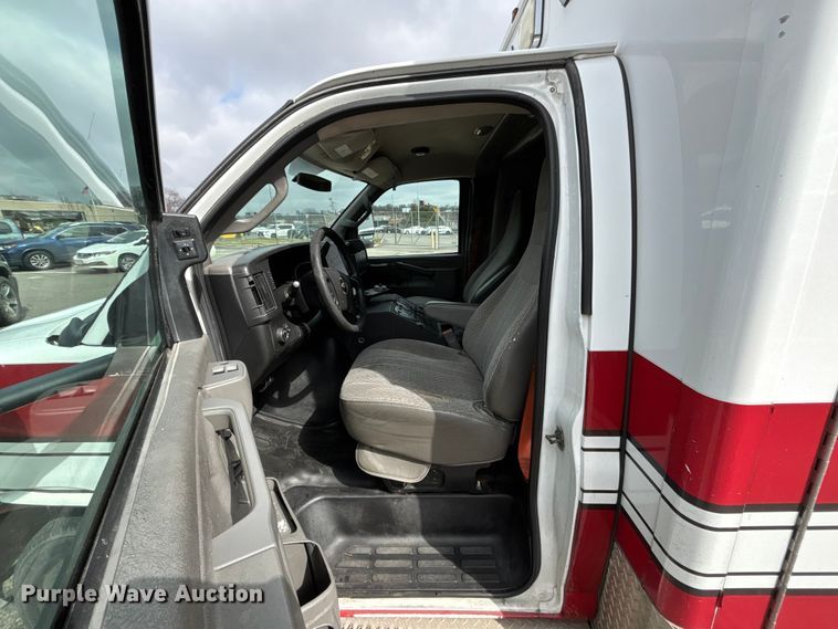 image for item FB3561 2016 Chevrolet Express G4500 ambulance