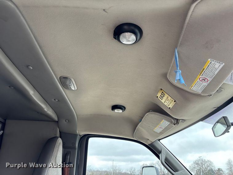 image for item FB3561 2016 Chevrolet Express G4500 ambulance