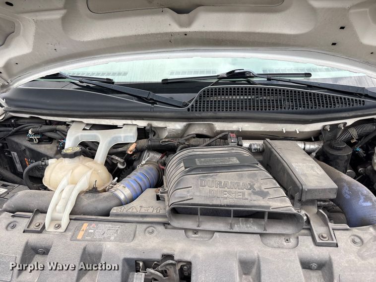 image for item FB3561 2016 Chevrolet Express G4500 ambulance