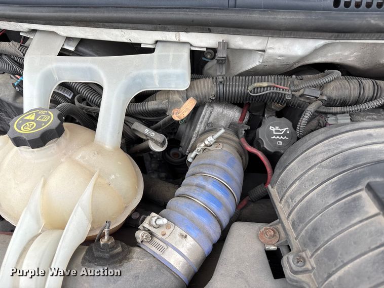 image for item FB3561 2016 Chevrolet Express G4500 ambulance