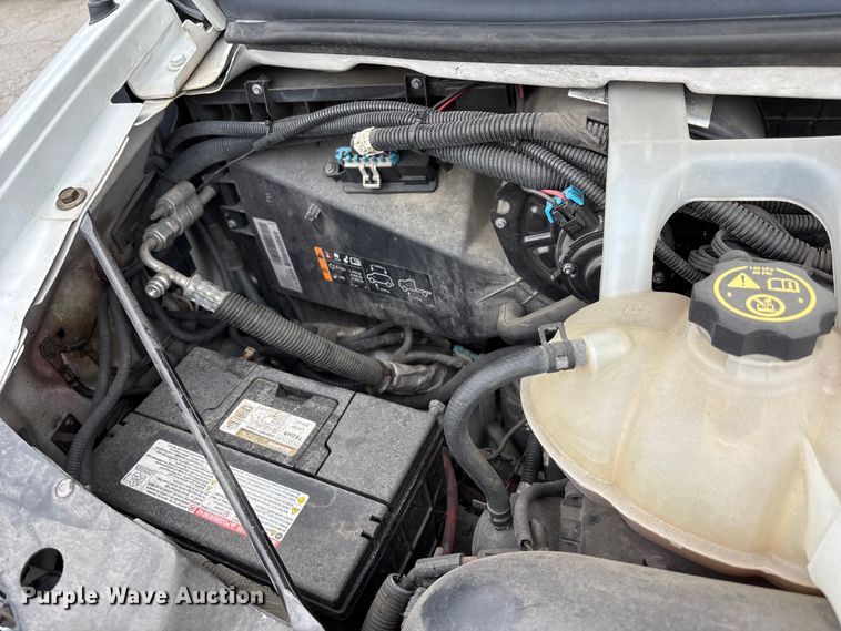 image for item FB3561 2016 Chevrolet Express G4500 ambulance