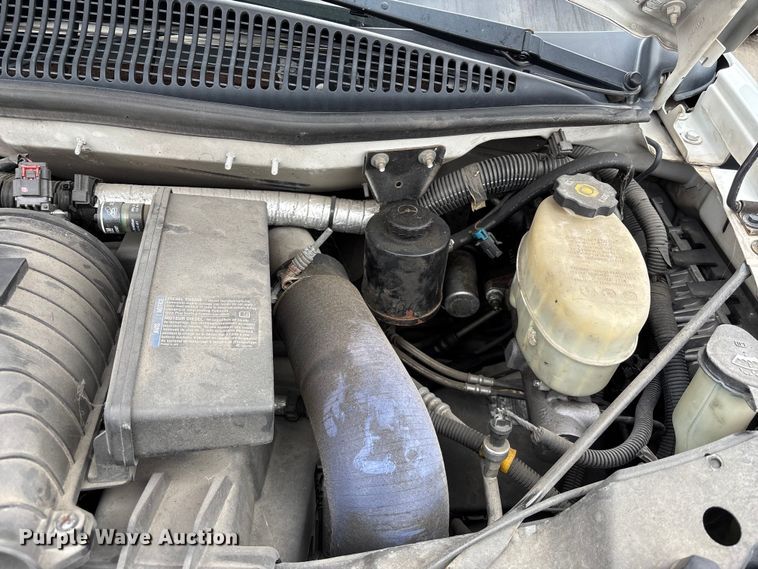 image for item FB3561 2016 Chevrolet Express G4500 ambulance