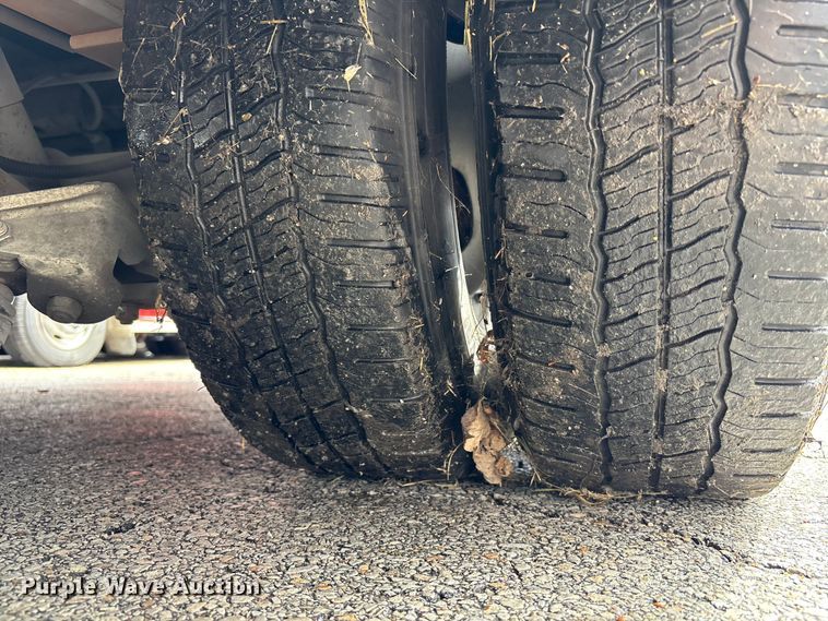 image for item FB3561 2016 Chevrolet Express G4500 ambulance