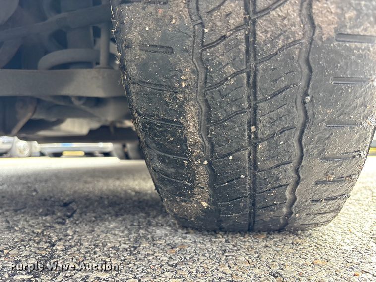 image for item FB3561 2016 Chevrolet Express G4500 ambulance