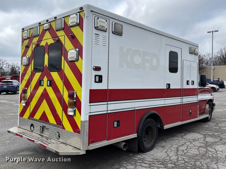 image for item FB3562 2016 Chevrolet Express G4500 ambulance