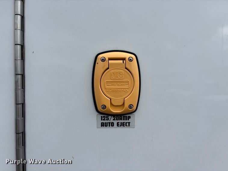 image for item FB3562 2016 Chevrolet Express G4500 ambulance