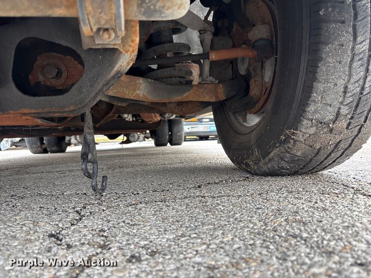 image for item FB3562 2016 Chevrolet Express G4500 ambulance