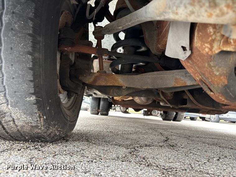 image for item FB3562 2016 Chevrolet Express G4500 ambulance