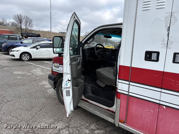 image for item FB3562 2016 Chevrolet Express G4500 ambulance