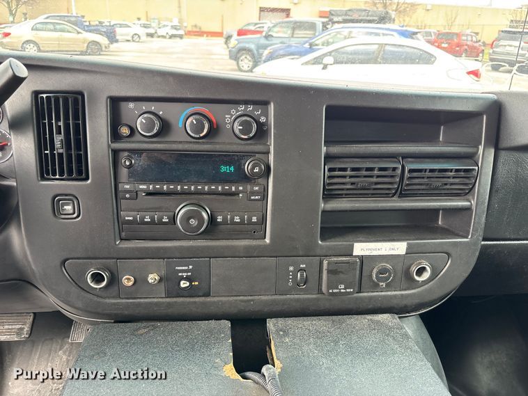 image for item FB3562 2016 Chevrolet Express G4500 ambulance