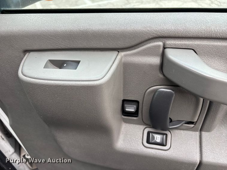 image for item FB3562 2016 Chevrolet Express G4500 ambulance