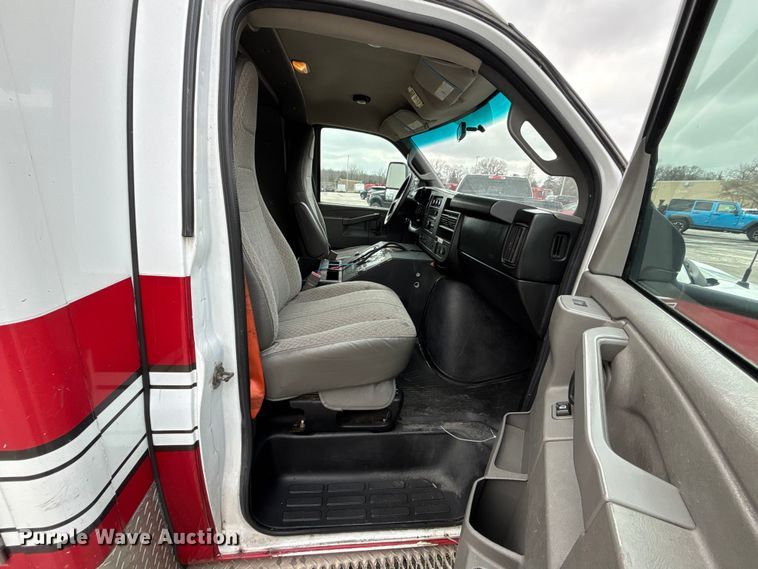 image for item FB3562 2016 Chevrolet Express G4500 ambulance