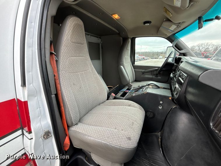 image for item FB3562 2016 Chevrolet Express G4500 ambulance