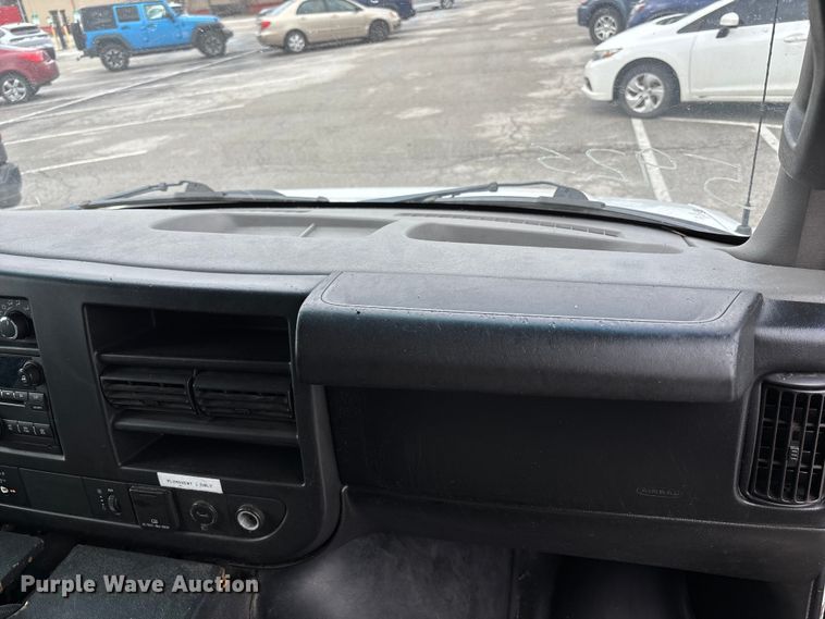 image for item FB3562 2016 Chevrolet Express G4500 ambulance