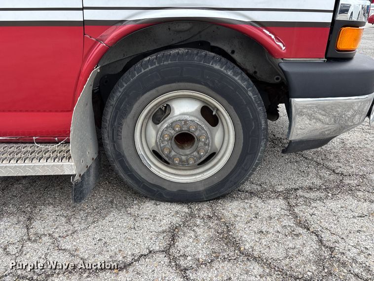 image for item FB3562 2016 Chevrolet Express G4500 ambulance