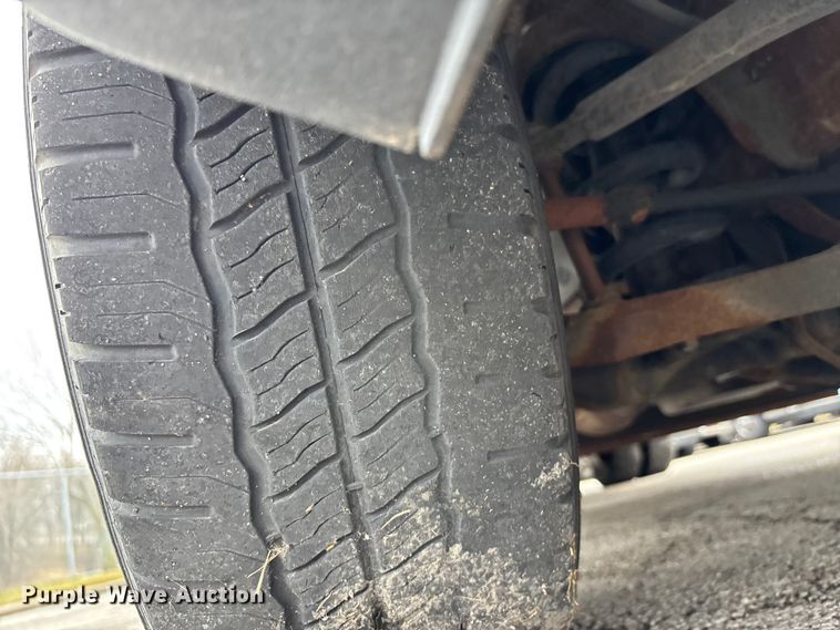 image for item FB3562 2016 Chevrolet Express G4500 ambulance