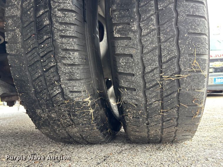 image for item FB3562 2016 Chevrolet Express G4500 ambulance