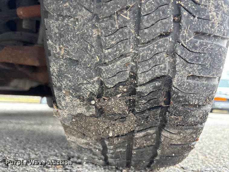 image for item FB3562 2016 Chevrolet Express G4500 ambulance