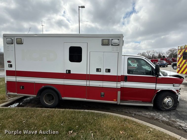 image for item FB3563 2016 Chevrolet Express G4500 ambulance