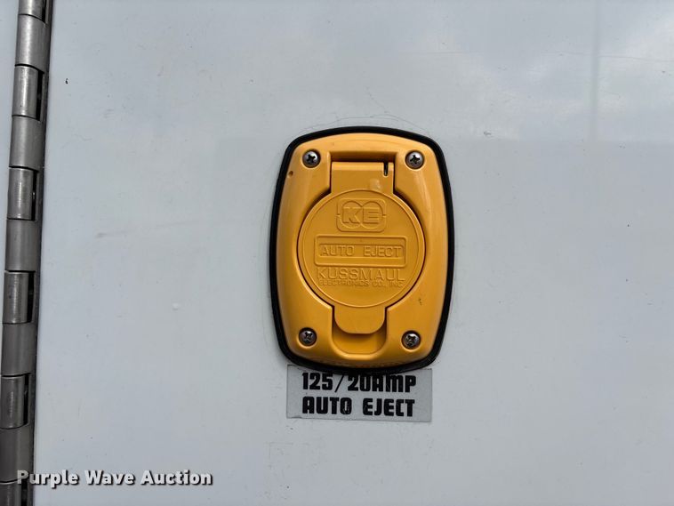 image for item FB3563 2016 Chevrolet Express G4500 ambulance