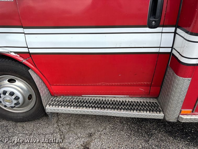 image for item FB3563 2016 Chevrolet Express G4500 ambulance